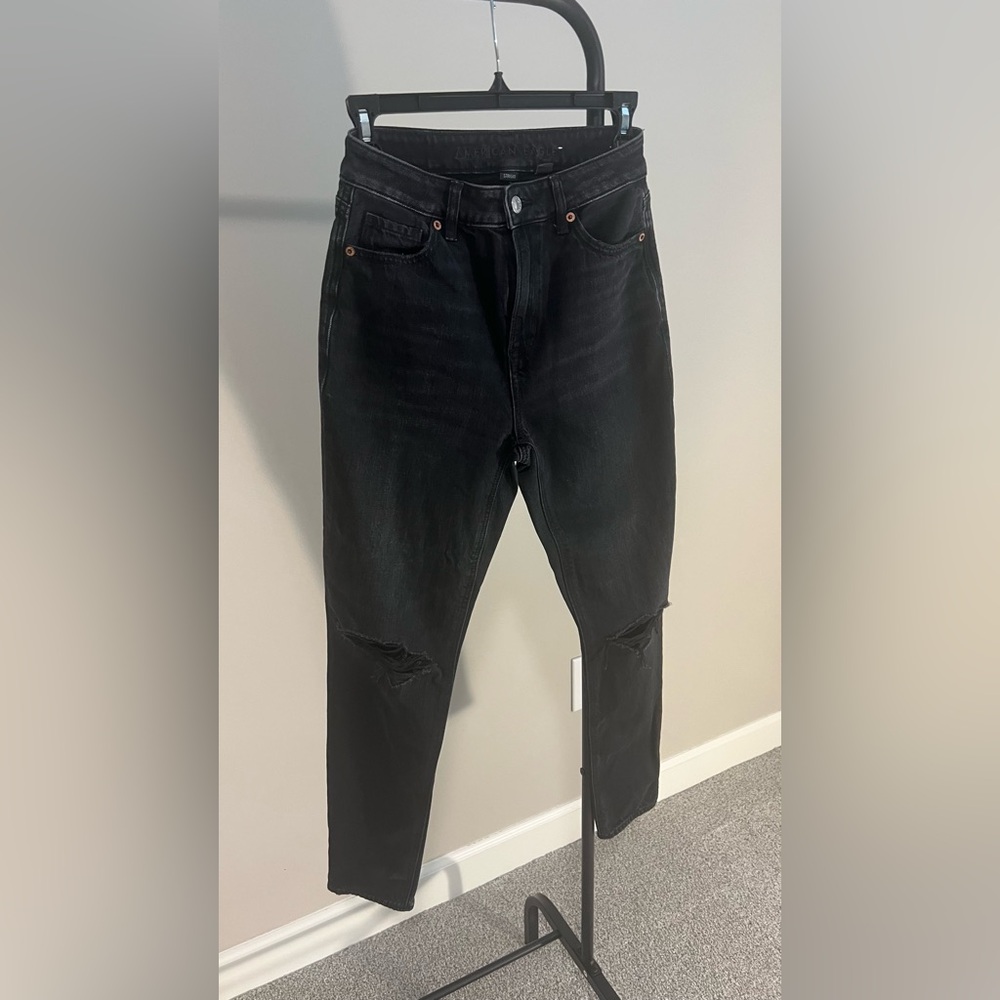American Eagle distressed mom Jean